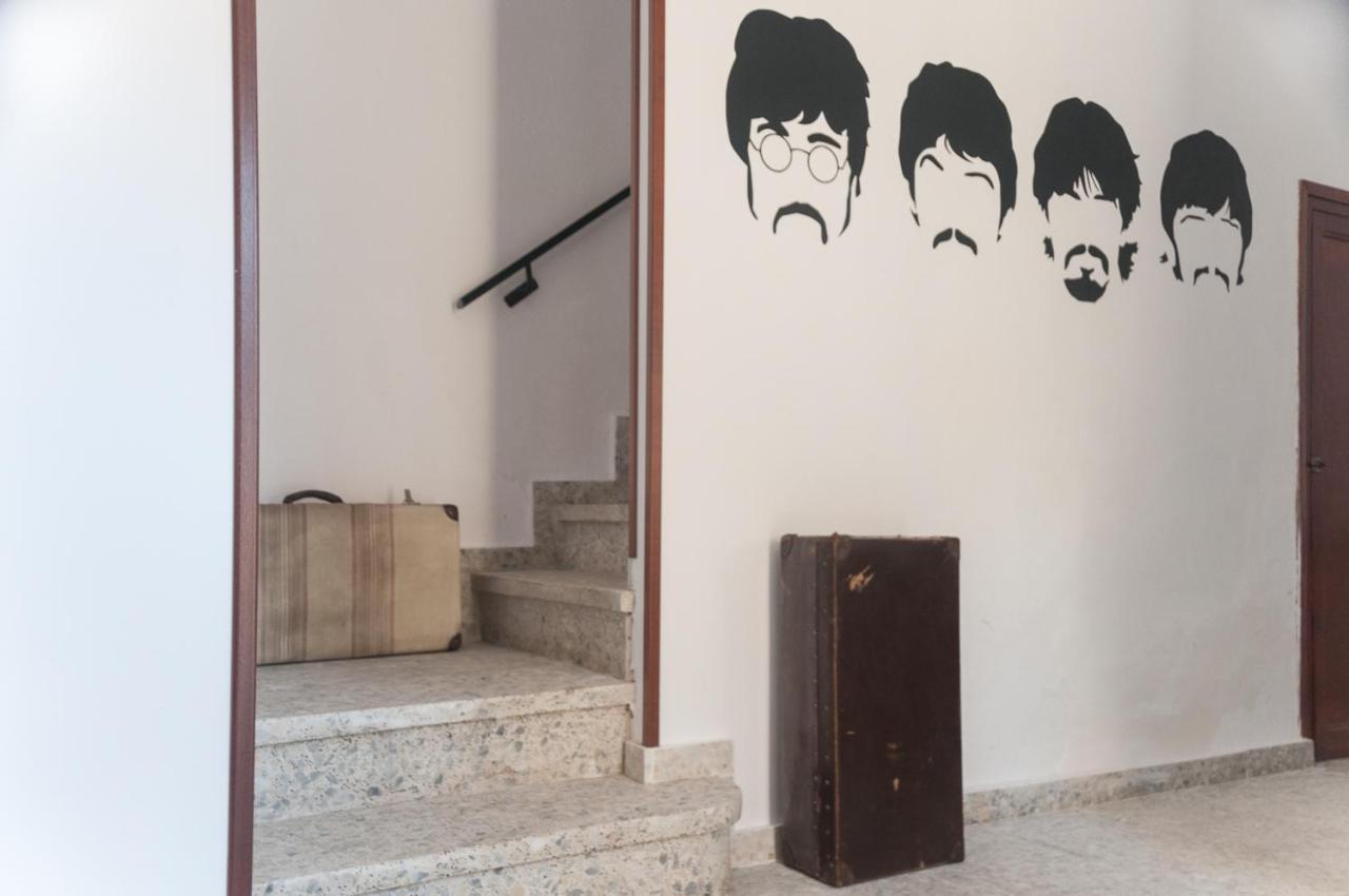 Casa Beatles Del Valle Pinos del Valle Exterior photo